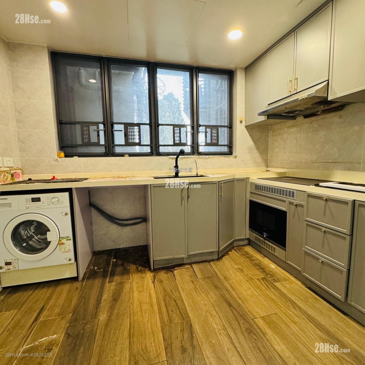 The Carmel Sell 3 Bedrooms , 2 Bathrooms 805 ft²