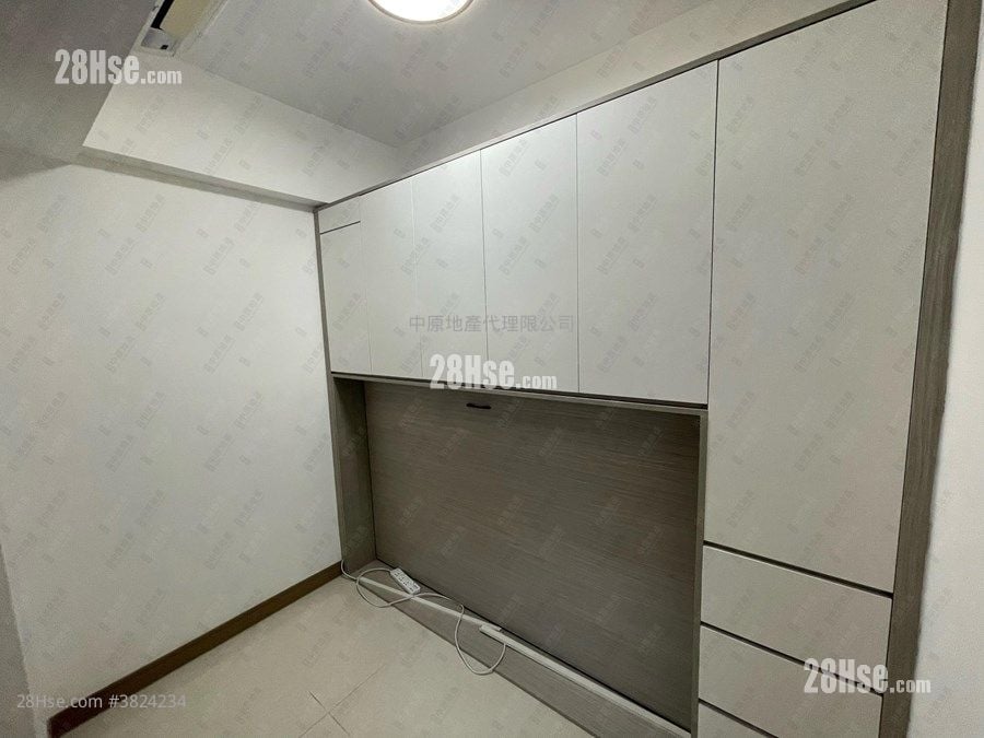 Ocean Pride Sell 2 Bedrooms , 1 Bathroom 524 ft²