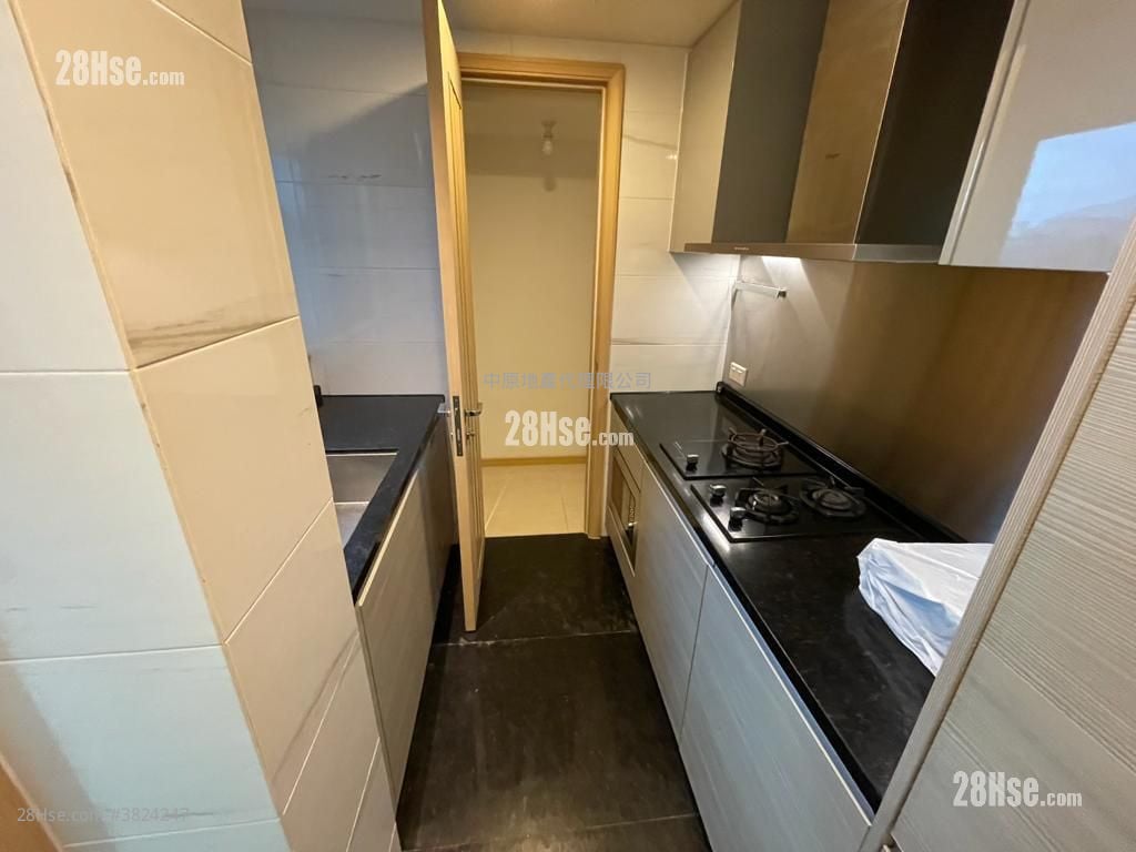 Ocean Pride Sell 3 Bedrooms , 2 Bathrooms 777 ft²