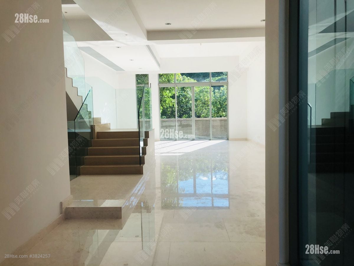 廳: 柏巒第一期 售盤 5+ 房 , 5+ 浴室 3,484 平方呎