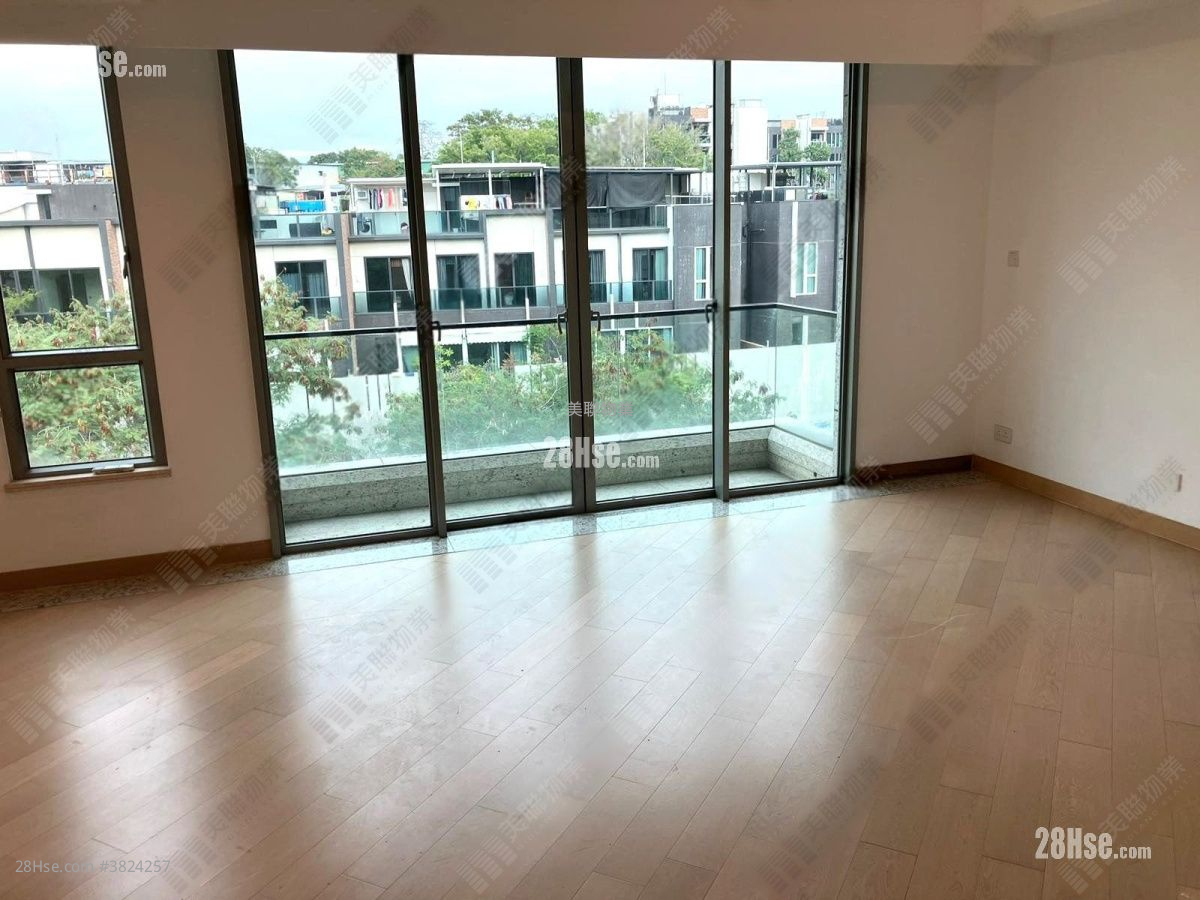 主人房: 柏巒第一期 售盤 5+ 房 , 5+ 浴室 3,484 平方呎