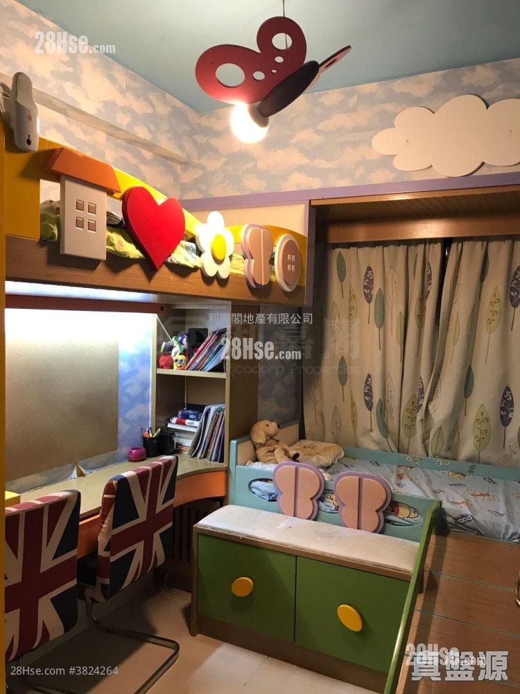 Sereno Verde Sell 4 Bedrooms 795 ft²