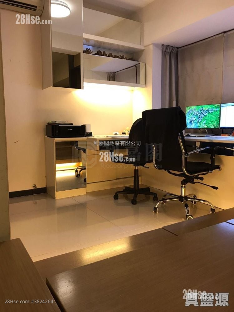 Sereno Verde Sell 4 Bedrooms 795 ft²