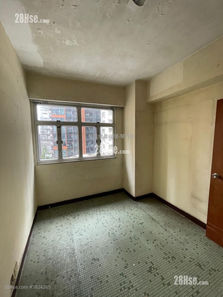 僑輝大廈 售盤 2 房 , 1 浴室 518 平方呎