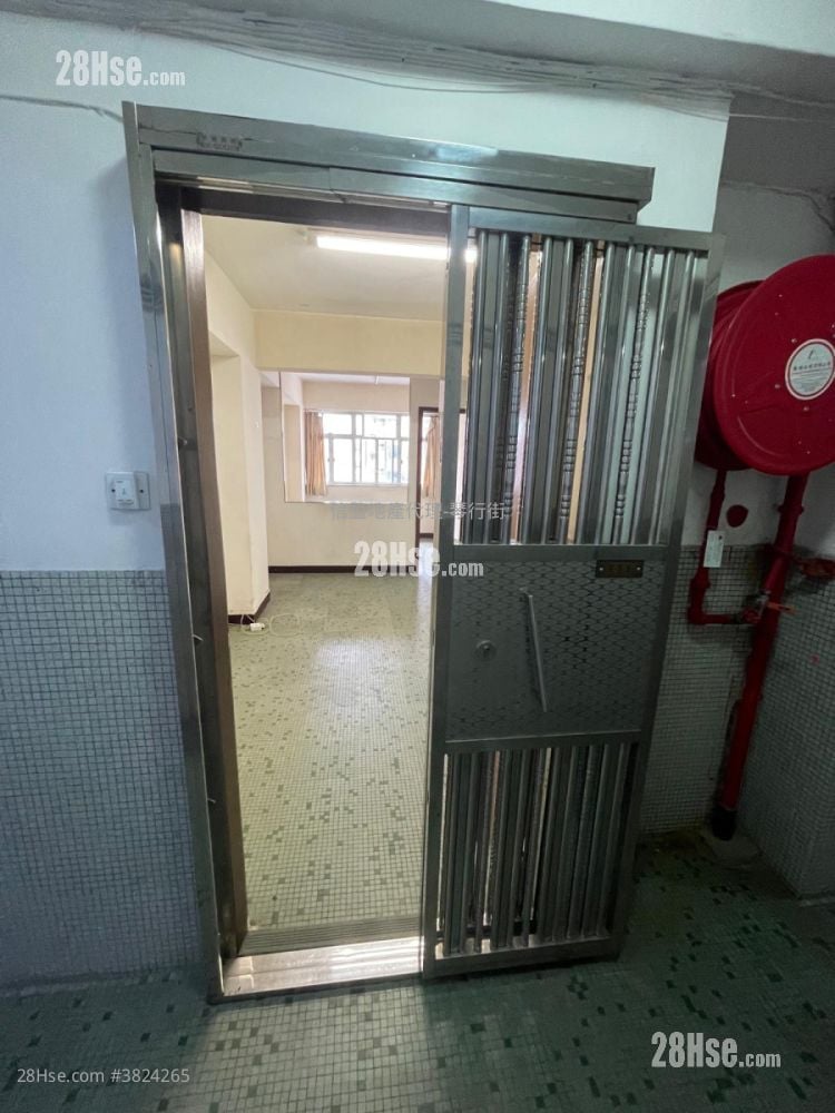 僑輝大廈 售盤 2 房 , 1 浴室 518 平方呎