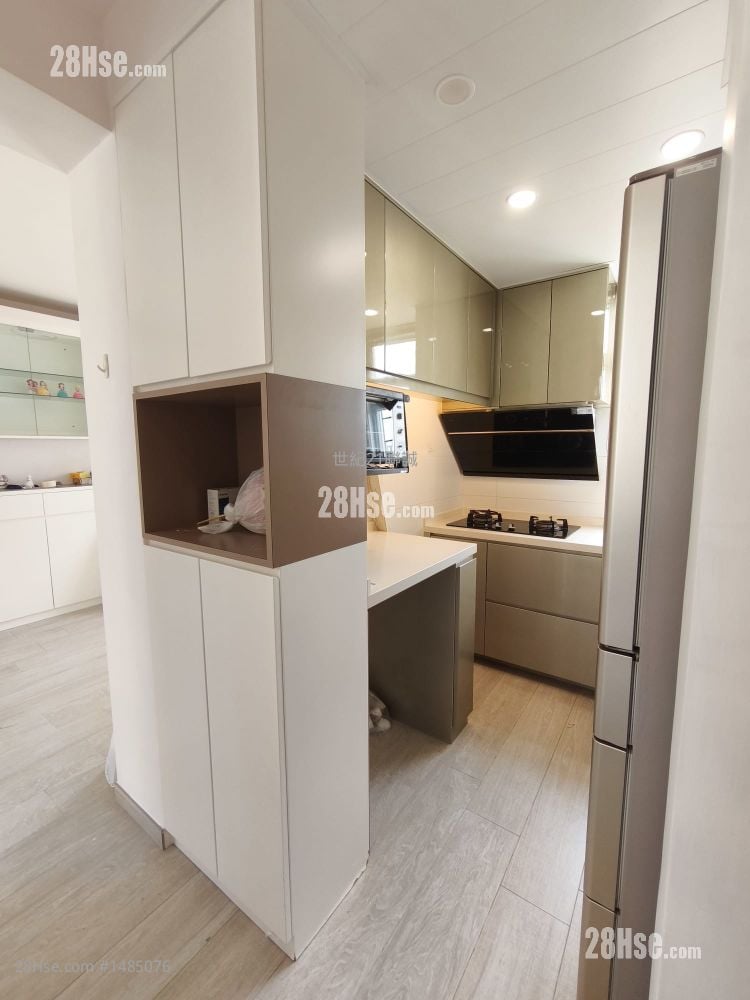 Lei On Court Rental 2 Bedrooms , 1 Bathroom 516 ft²