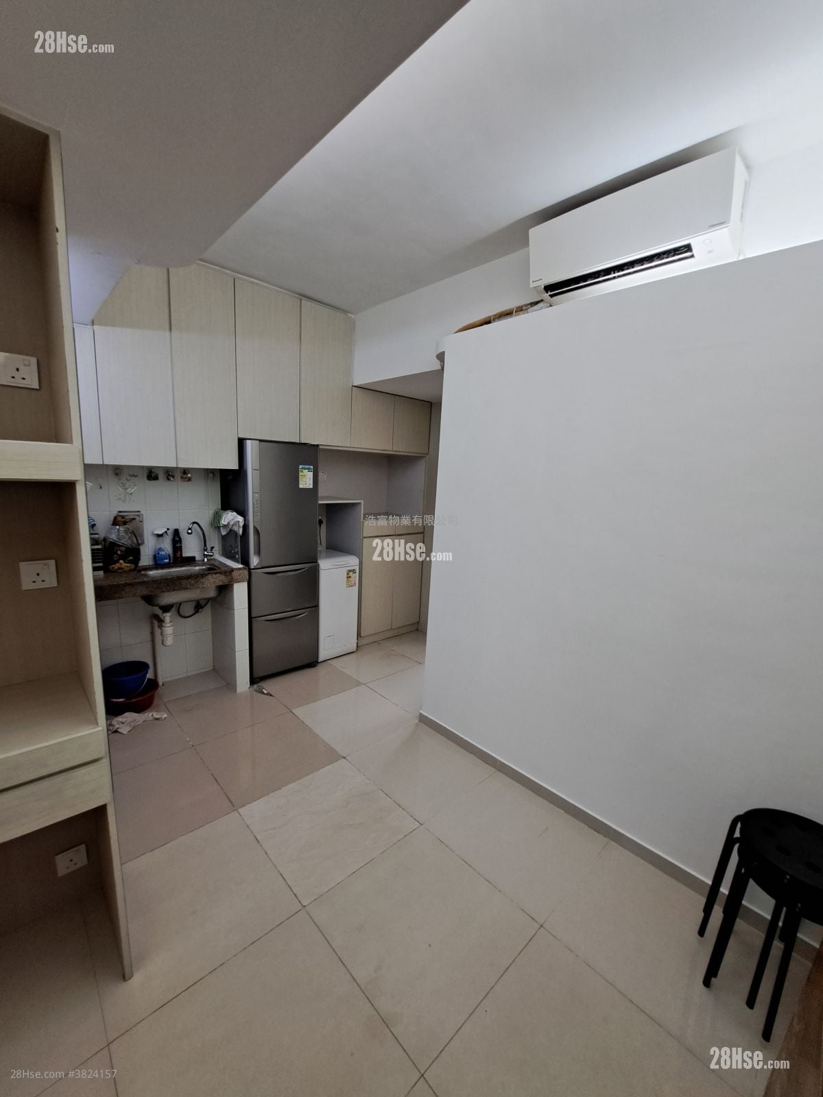Tak Lee Building Rental 3 Bedrooms , 1 Bathroom 360 ft²