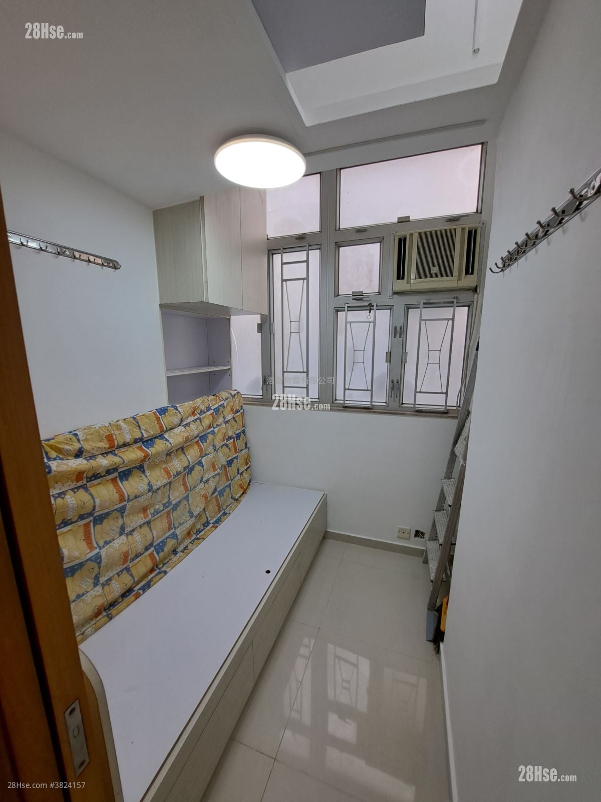 Tak Lee Building Rental 3 Bedrooms , 1 Bathroom 360 ft²