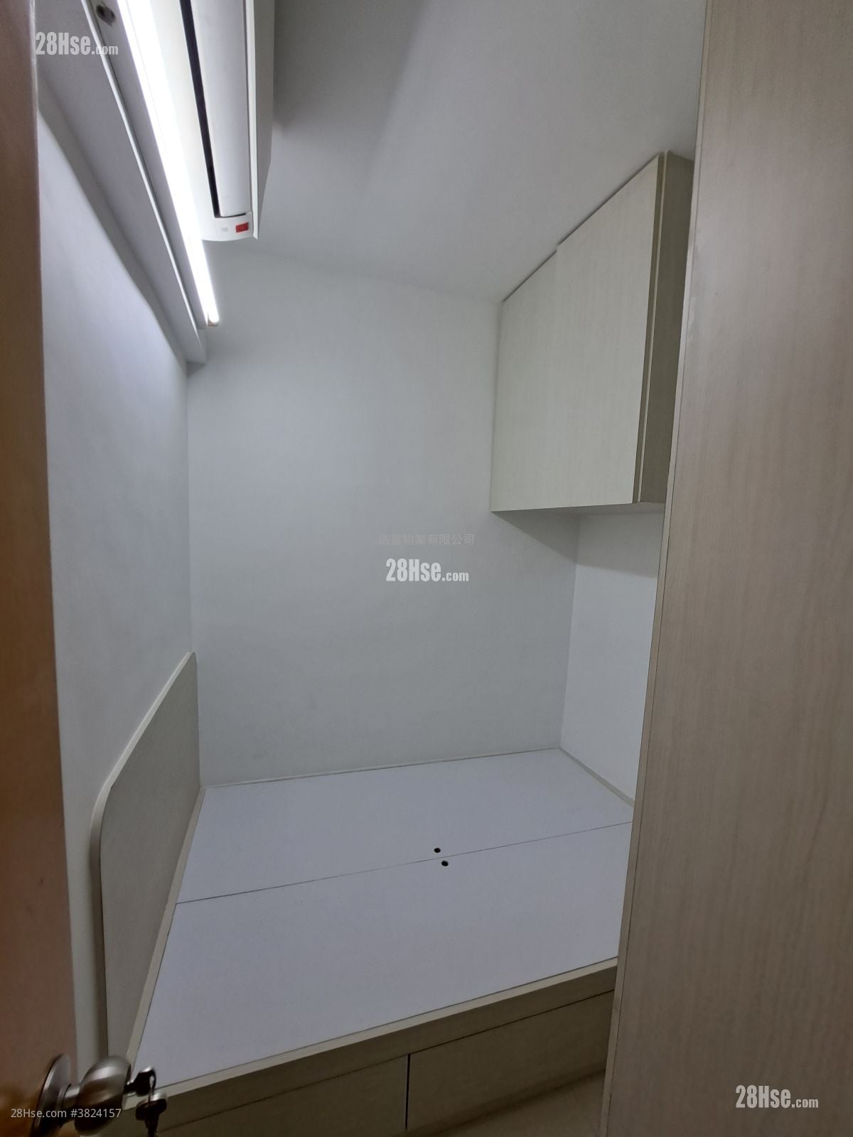 Tak Lee Building Rental 3 Bedrooms , 1 Bathroom 360 ft²