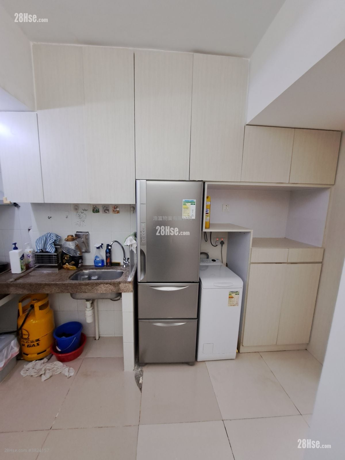 Tak Lee Building Rental 3 Bedrooms , 1 Bathroom 360 ft²