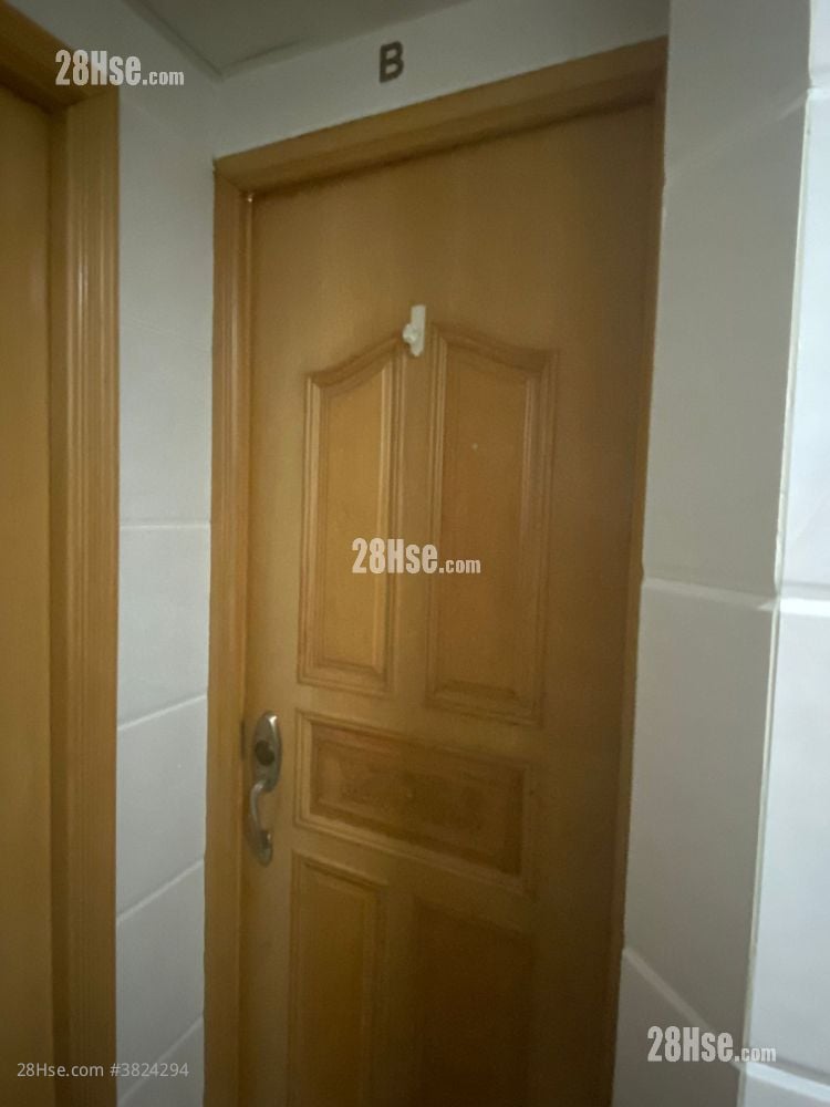 Tai Lee Building Rental 120 ft²