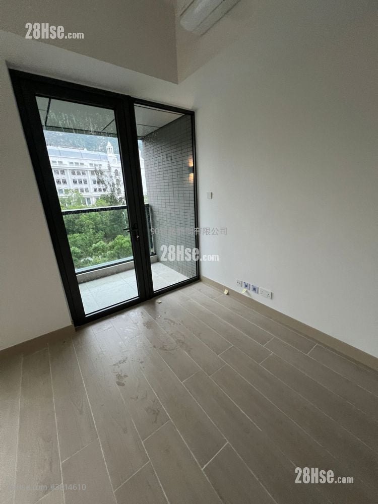 Gold Coast Bay Rental 306 ft²