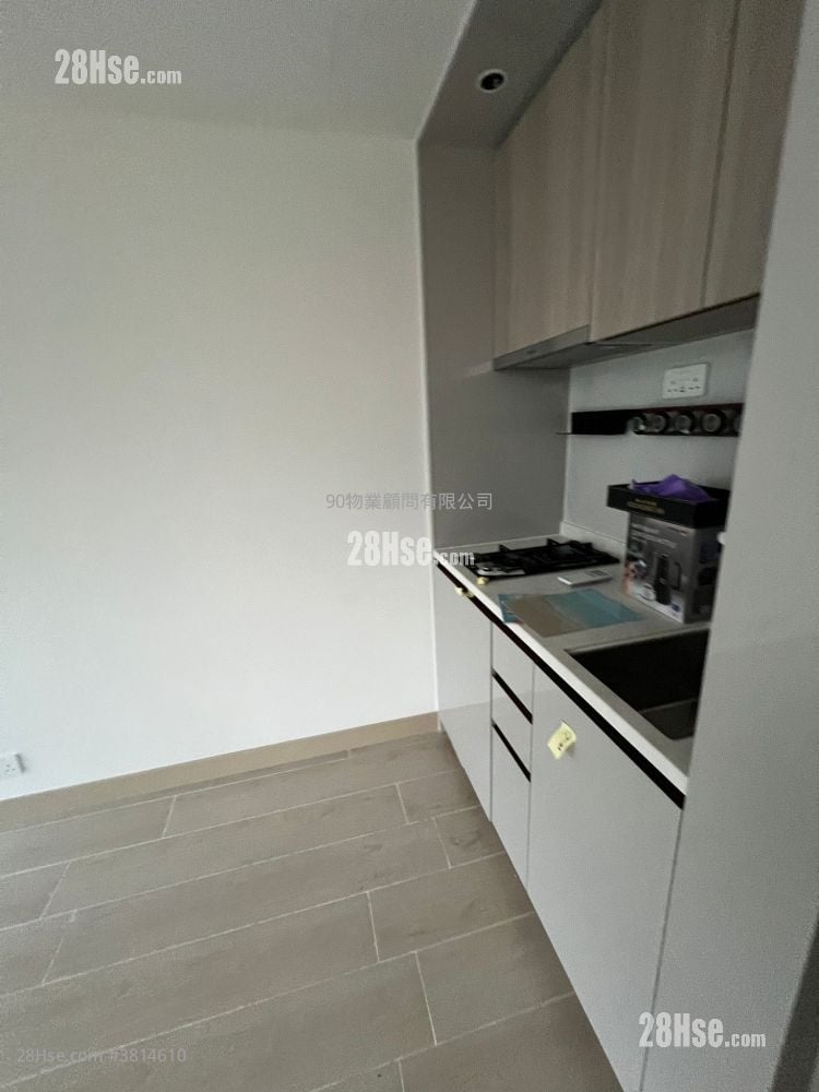 Gold Coast Bay Rental 306 ft²