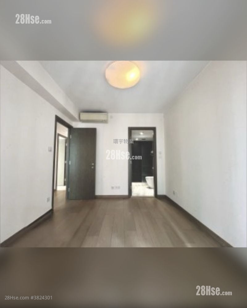 Centrepoint Rental 3 Bedrooms , 2 Bathrooms 672 ft²