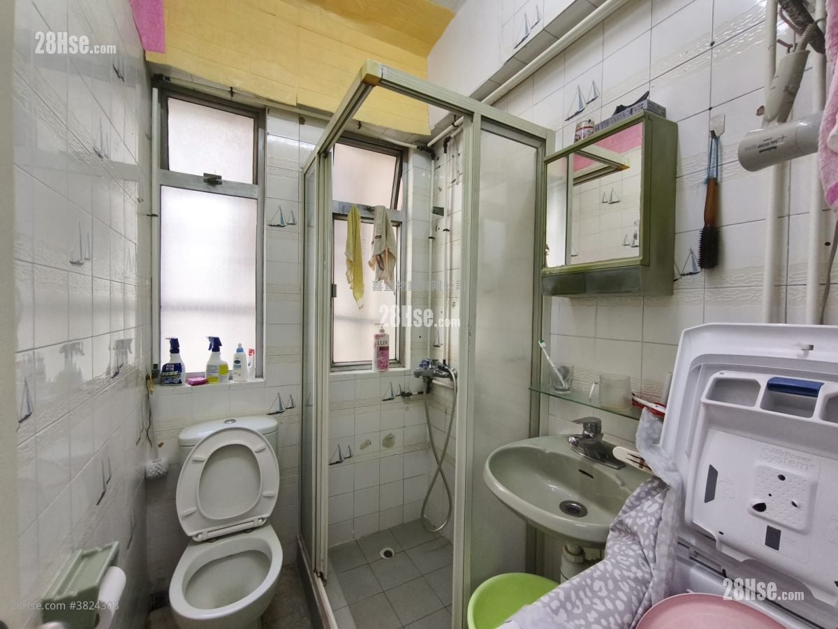 單幢樓房 售盤 2 房 , 1 浴室 431 平方呎