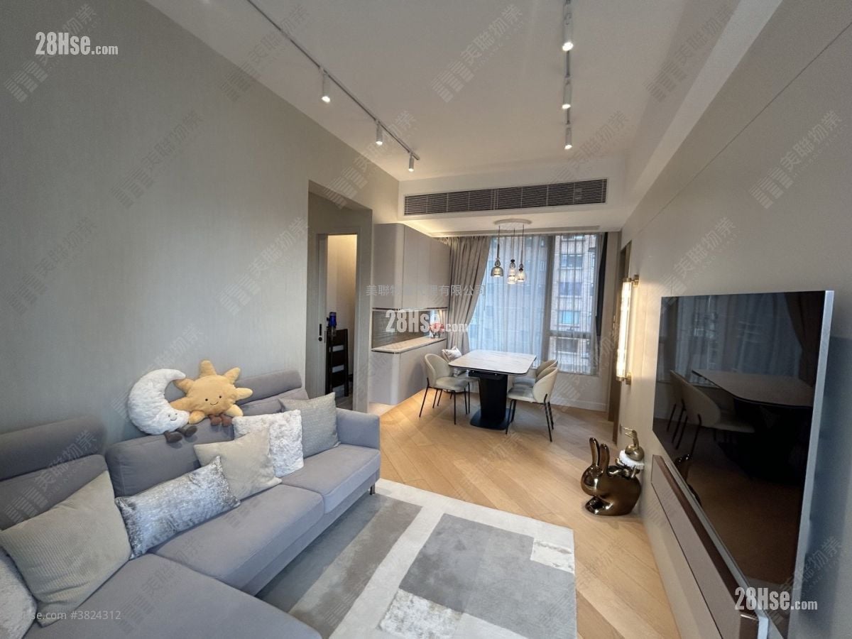 128 Waterloo 售盘 2 房 579 平方尺