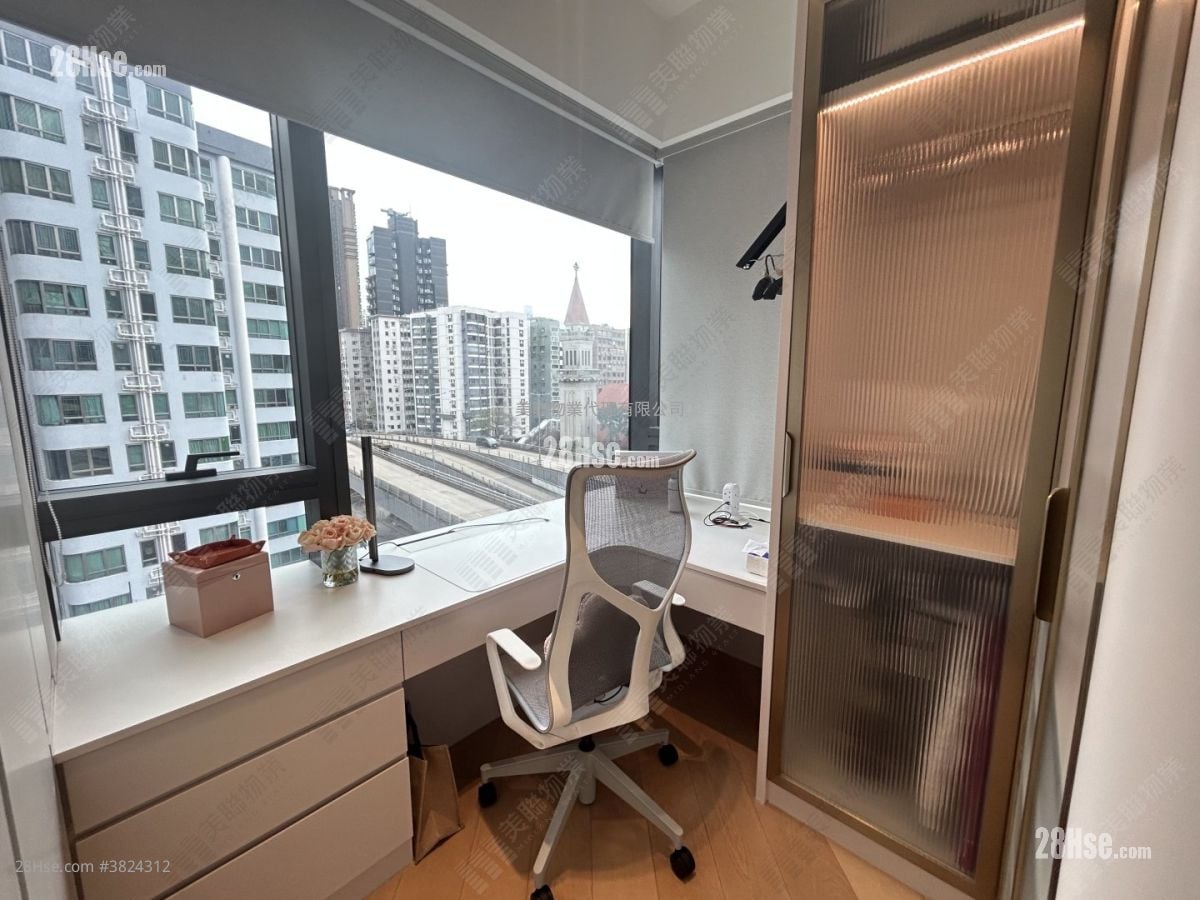 128 Waterloo 售盘 2 房 579 平方尺