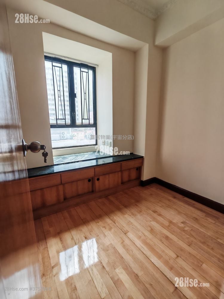 永隆大廈 租盤 2 房 , 1 浴室 280 平方呎