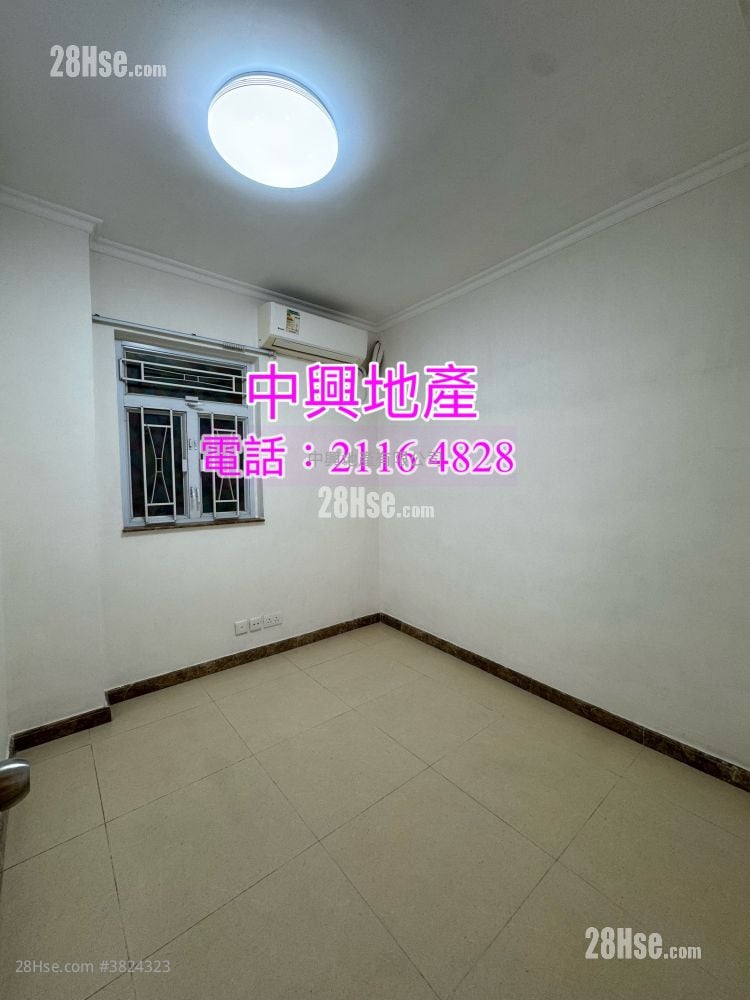 Man Wah Building Rental 4 Bedrooms , 2 Bathrooms 820 ft²