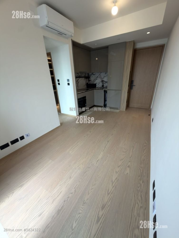 Topside Residence Rental 2 Bedrooms , 1 Bathroom 423 ft²