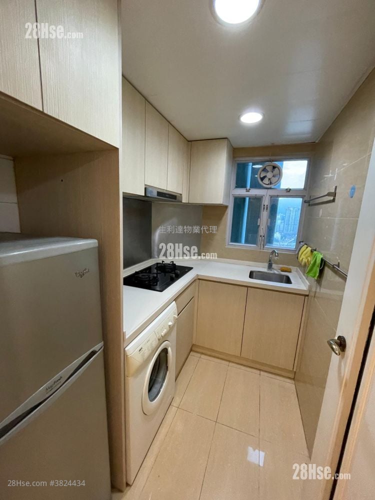 傲雲峰 售盤 2 房 , 1 浴室 452 平方呎