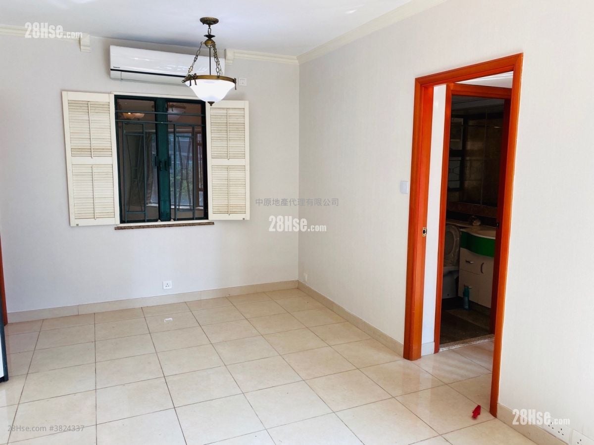 灏景湾 租盘 2 房 , 1 浴室 666 平方尺