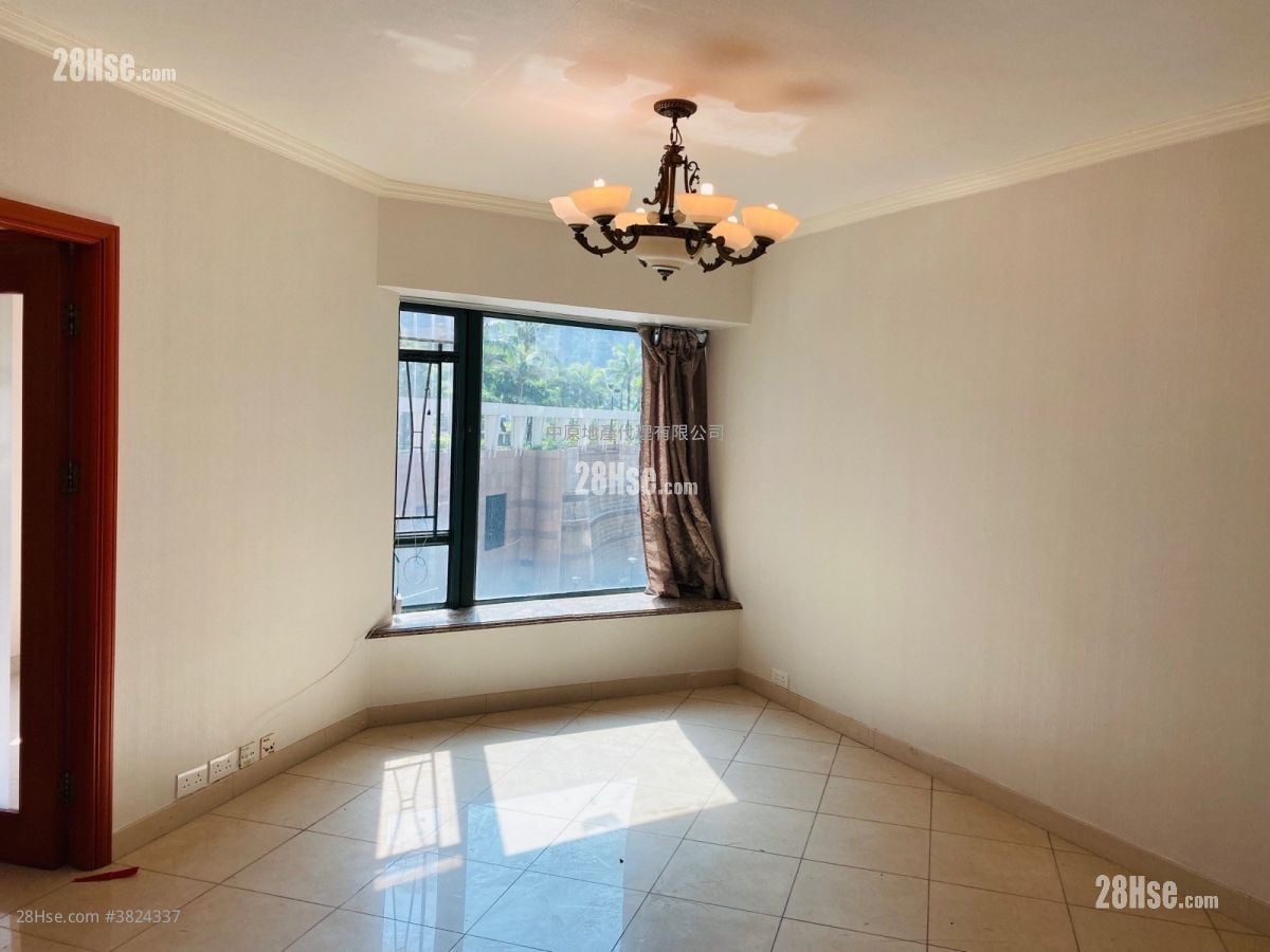 灏景湾 租盘 2 房 , 1 浴室 666 平方尺