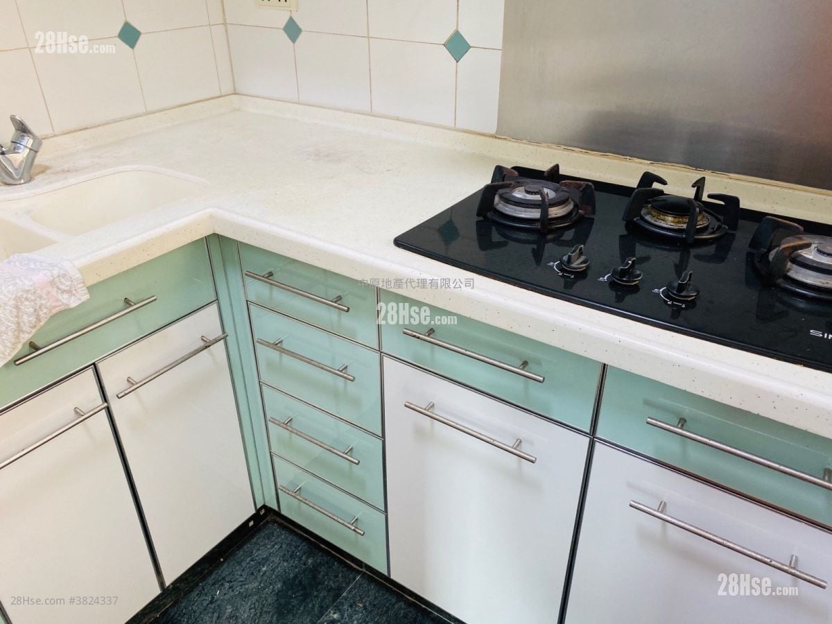 灏景湾 租盘 2 房 , 1 浴室 666 平方尺