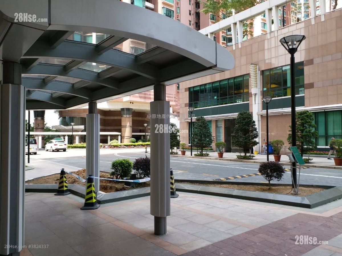 灏景湾 租盘 2 房 , 1 浴室 666 平方尺