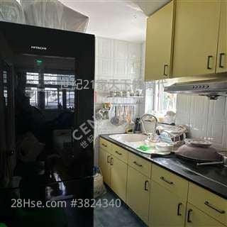 Charming Garden Sell 3 Bedrooms , 2 Bathrooms 592 ft²