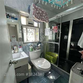 Charming Garden Sell 3 Bedrooms , 2 Bathrooms 592 ft²