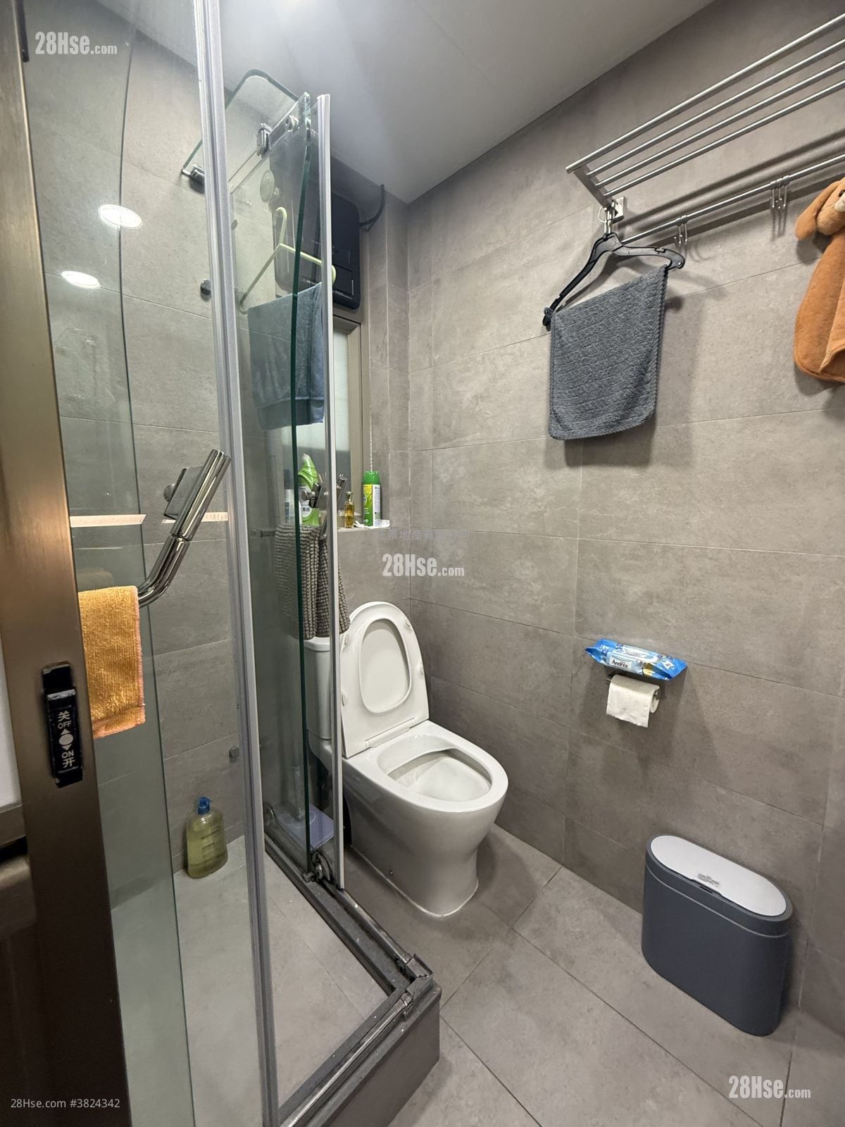 金發大廈 售盤 2 房 350 平方呎