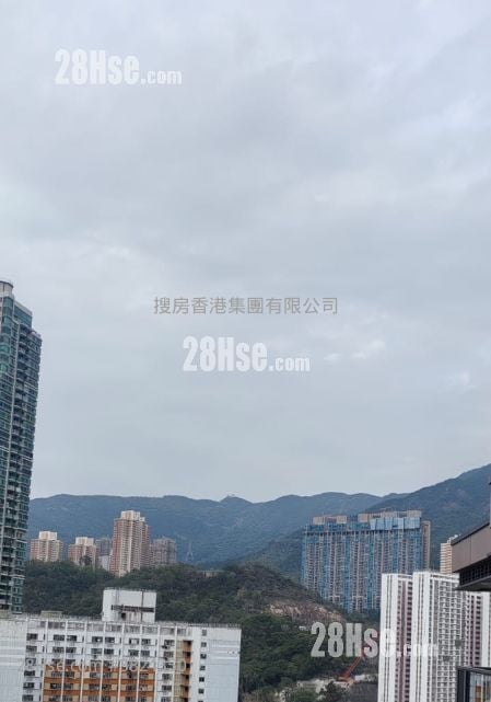 Uptown East Rental Studio , 1 Bathroom 278 ft²