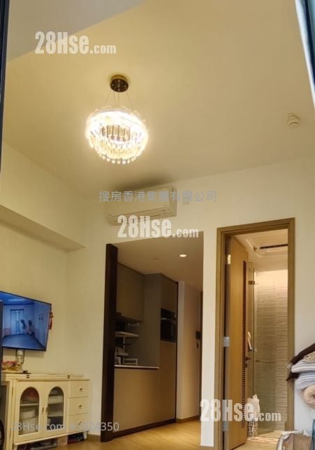 Uptown East Rental Studio , 1 Bathroom 278 ft²