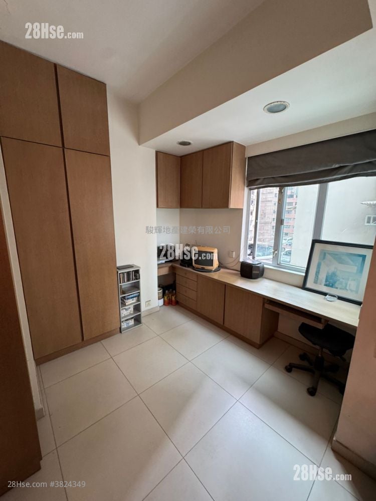 嘉景樓 售盤 1 房 , 1 浴室 606 平方呎