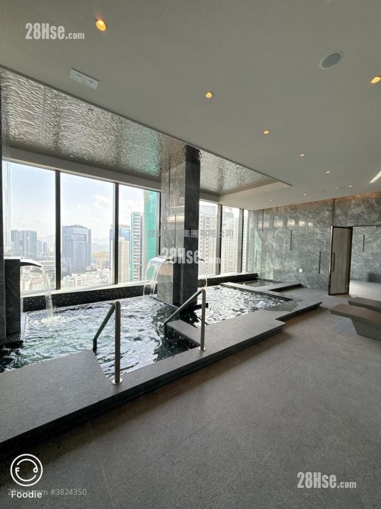 Uptown East Rental Studio , 1 Bathroom 278 ft²