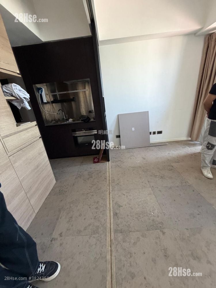 SKYPARK 售盤 開放式間隔 , 1 浴室 310 平方呎