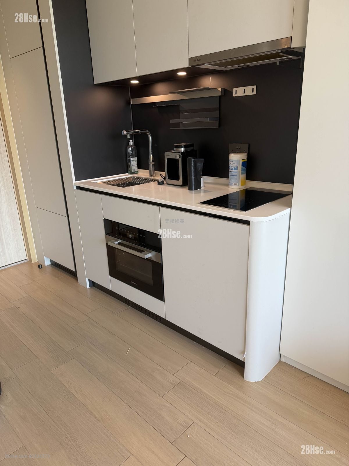 One Innovale 租盤 315 平方呎