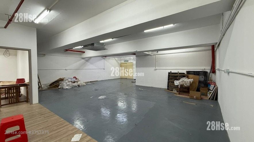 連豐中心 租盤 2 房 , 1 廁所