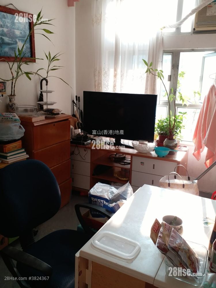 嘉强苑 售盘 3 房 , 1 浴室 559 平方尺