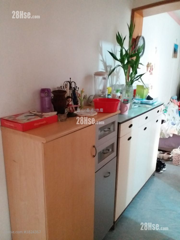 嘉强苑 售盘 3 房 , 1 浴室 559 平方尺