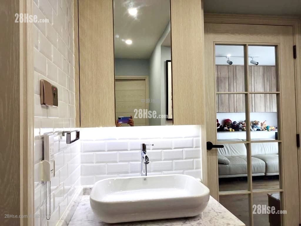 和富中心 售盘 3 房 , 2 浴室 843 平方尺