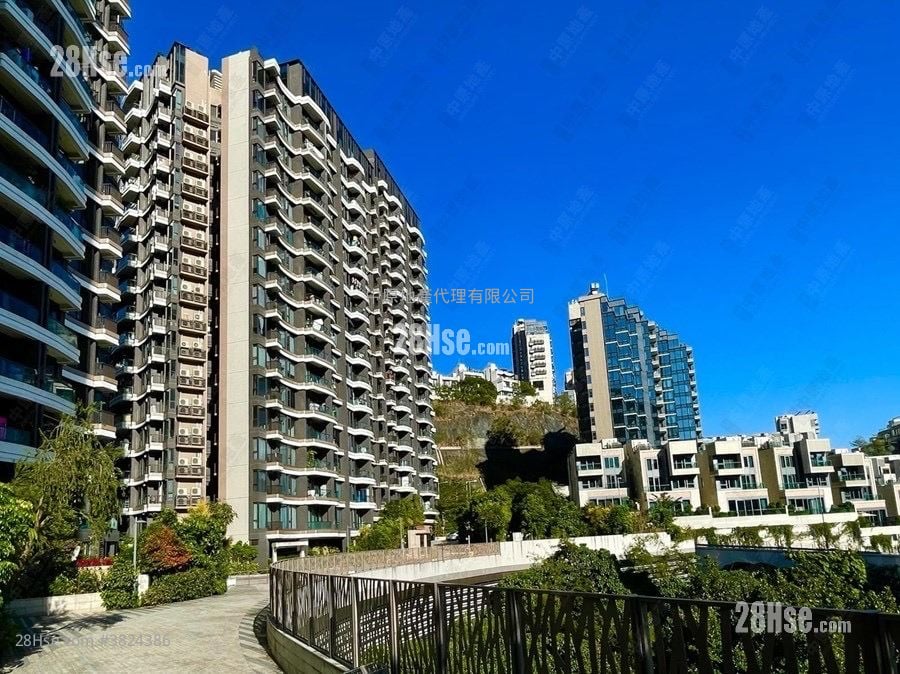 玖珑山 售盘 3 房 944 平方尺