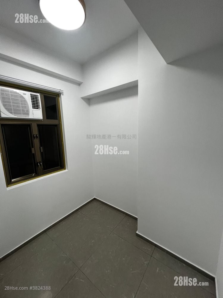 Universal Mansion Rental 1 Bedroom , 1 Bathroom 160 ft²