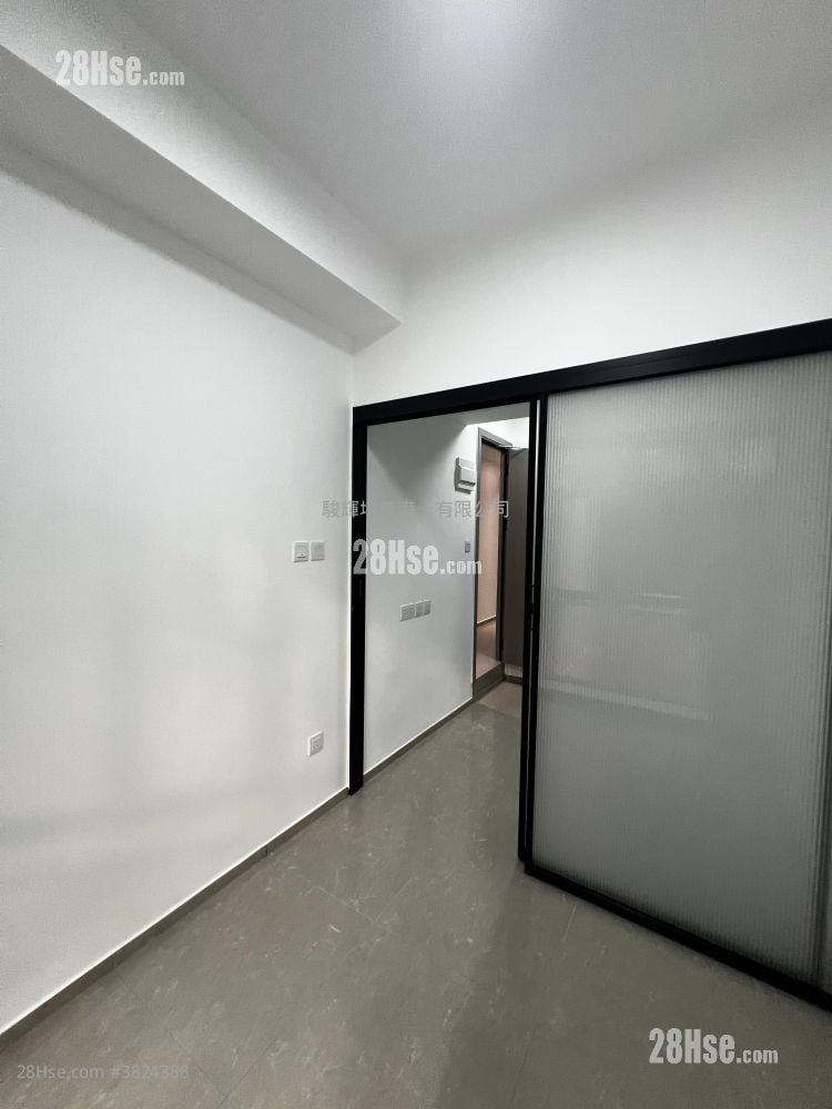 Universal Mansion Rental 1 Bedroom , 1 Bathroom 160 ft²