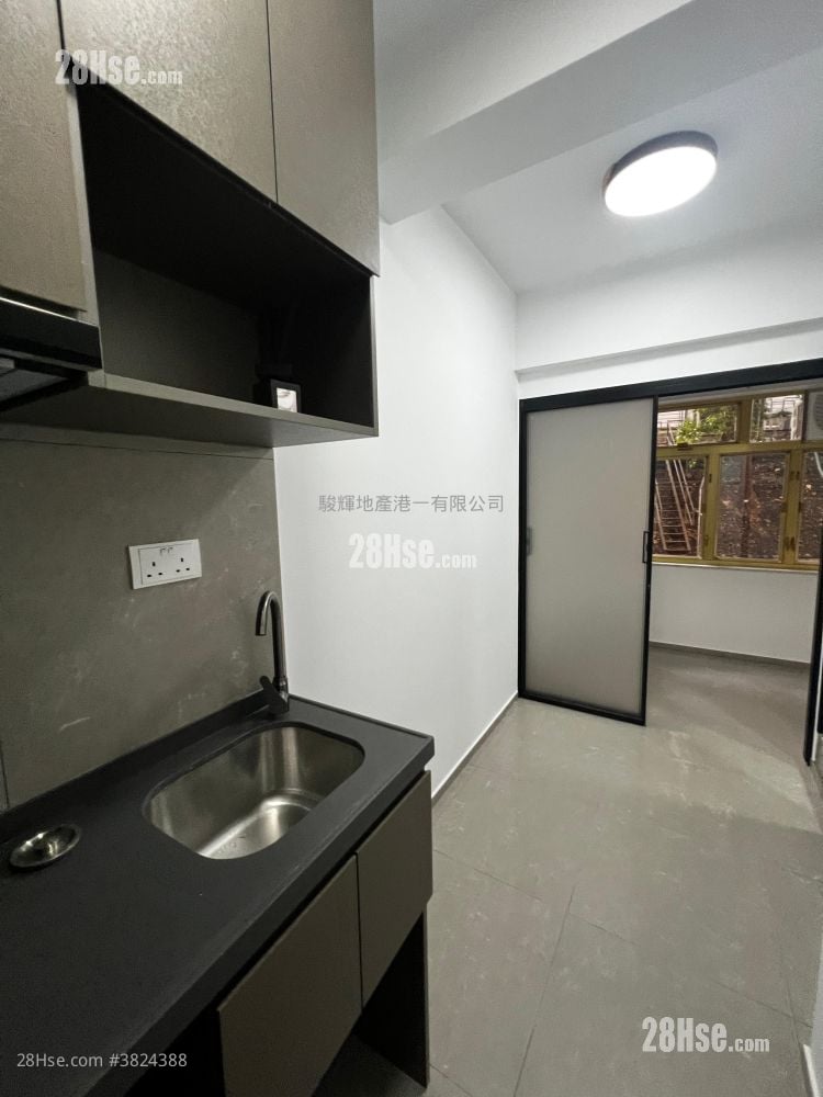 Universal Mansion Rental 1 Bedroom , 1 Bathroom 160 ft²