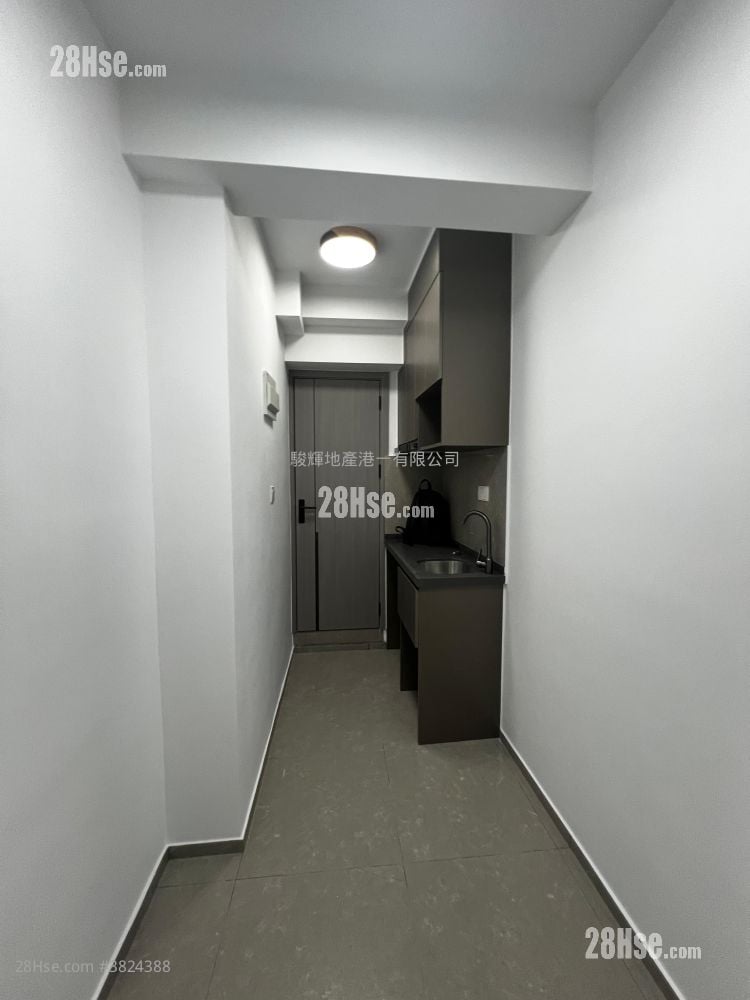 Universal Mansion Rental 1 Bedroom , 1 Bathroom 160 ft²