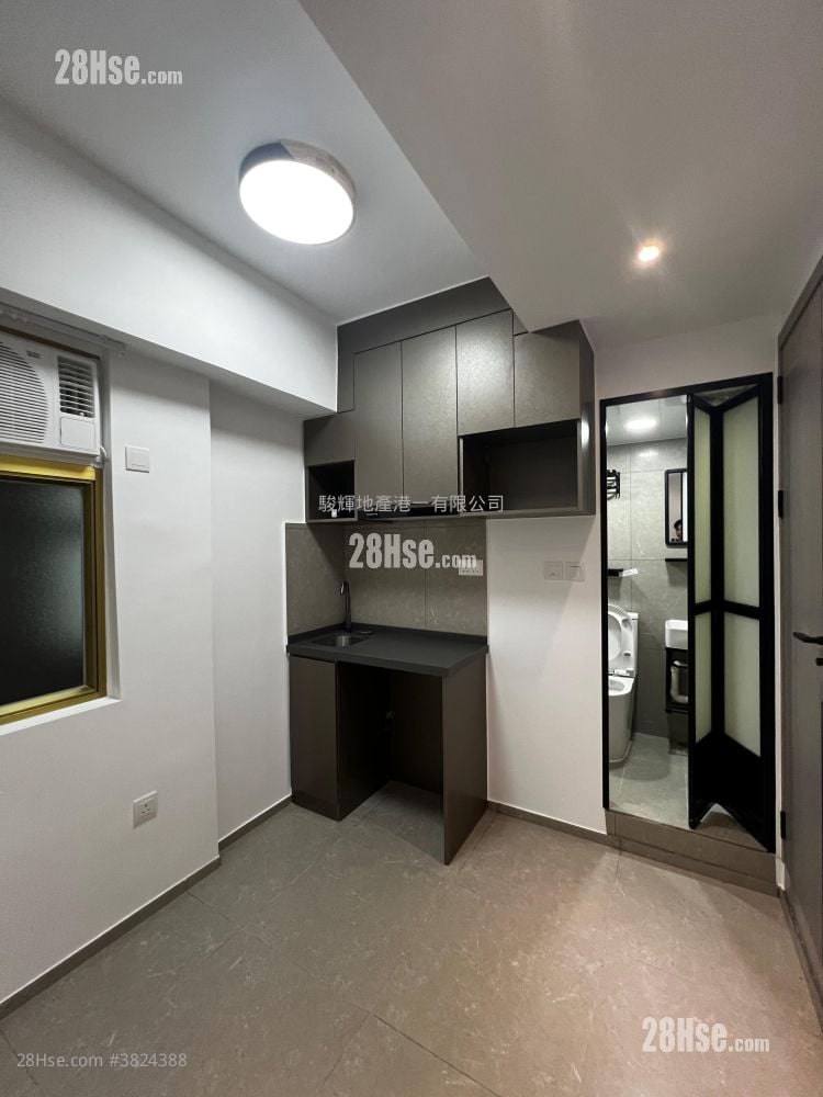 Universal Mansion Rental 1 Bedroom , 1 Bathroom 160 ft²