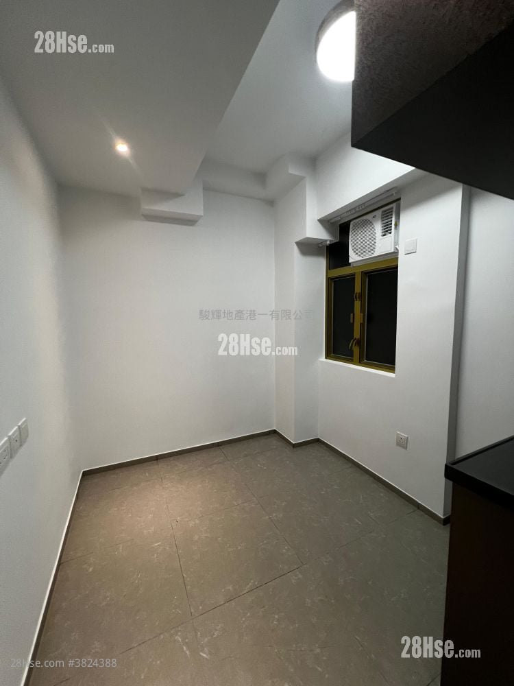 Universal Mansion Rental 1 Bedroom , 1 Bathroom 160 ft²