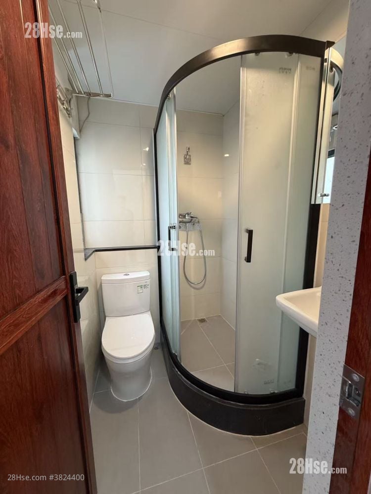 鴻都大廈 租盤 2 房 , 1 浴室 318 平方呎